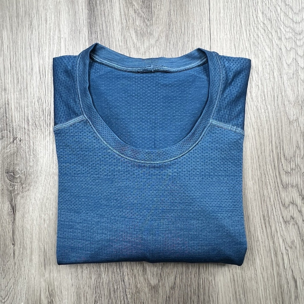 Lululemon Metal Vent Long Sleeve T-Shirt Men's Size M Medium Heathered Blue